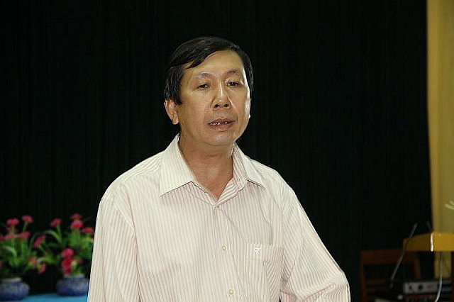 Ông Nguyễn Văn Lịch, Bí thư huyện ủy Văn Chấn (Yên Bái): HS Suối Giàng đóng 5.000 đồng tiền ăn/ tuần như thế vẫn còn sang. Ảnh Xuân Trung Ông Nguyễn Văn Lịch, Bí thư huyện ủy Văn Chấn (Yên Bái): HS Suối Giàng đóng 5.000 đồng tiền ăn/ tuần như thế vẫn còn sang. Ảnh Xuân Trung