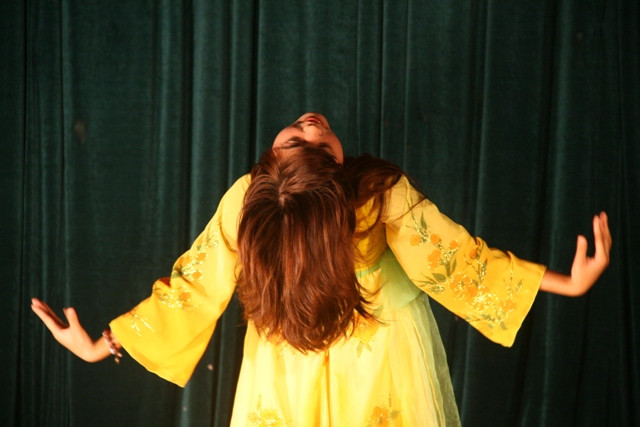 Màn múa dân tộc.