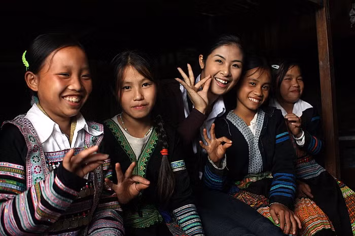 …và cười thật tươi khi chụp ảnh.