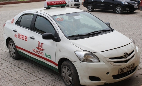 Một trong những chiếc taxi đã bị nhóm đối tượng trên cướp