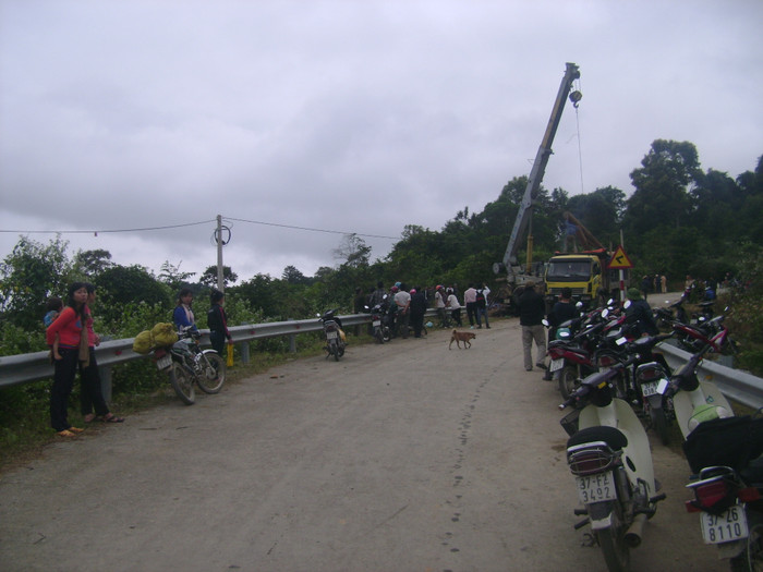 Địa điểm xảy ra tai nạn có độ dốc lớn và cua gấp Địa điểm xảy ra tai nạn có độ dốc lớn và cua gấp