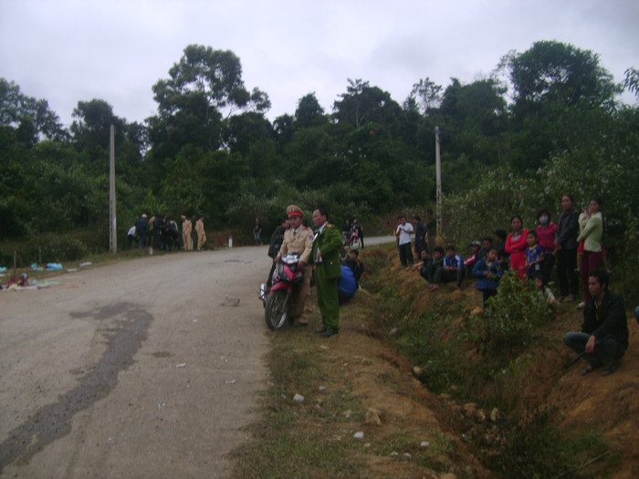 Lực lượng công an tham gia đảm bảo an ninh, an toàn cho công tác cứu hộ cứu nạn Lực lượng công an tham gia đảm bảo an ninh, an toàn cho công tác cứu hộ cứu nạn