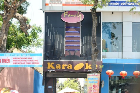 Quán karaoke nơi xảy ra vụ hỗn chiến làm anh Đạt bị đâm và tử vong sau đó Quán karaoke nơi xảy ra vụ hỗn chiến làm anh Đạt bị đâm và tử vong sau đó