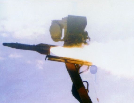 Tên lửa chống tăng HJ-10 do Trung Quốc sản xuất. Tên lửa chống tăng HJ-10 do Trung Quốc sản xuất.