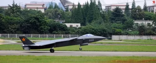 J-20 Trung Quốc bay thử.