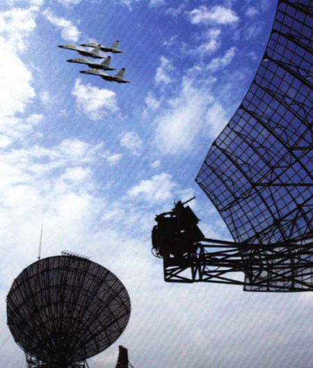 Trận địa radar cảnh báo sớm đất đối không.