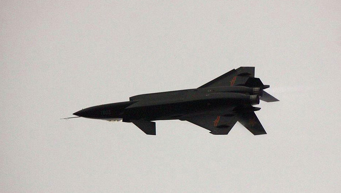 J-20 bay thử ngày 28/2/2012. J-20 bay thử ngày 28/2/2012.