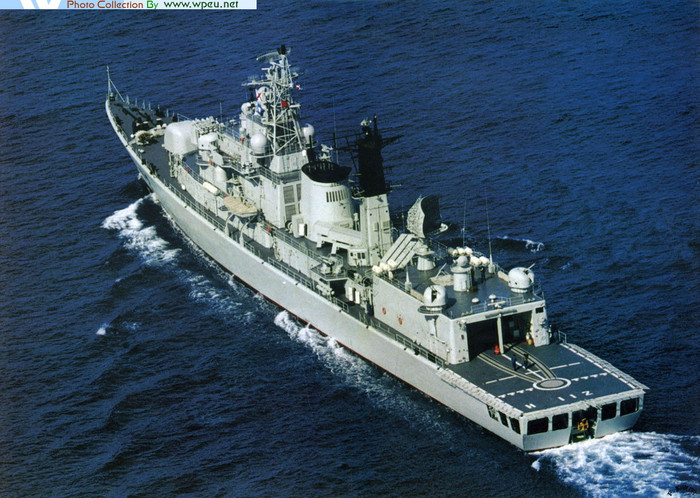 Trung Quốc có khả năng tự chế tạo nhiều loại tàu chiến, máy bay, tên lửa...