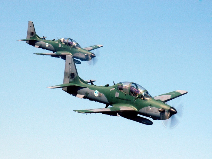 Máy bay chiến đấu EMB-314 Super Tucano của Brazil.