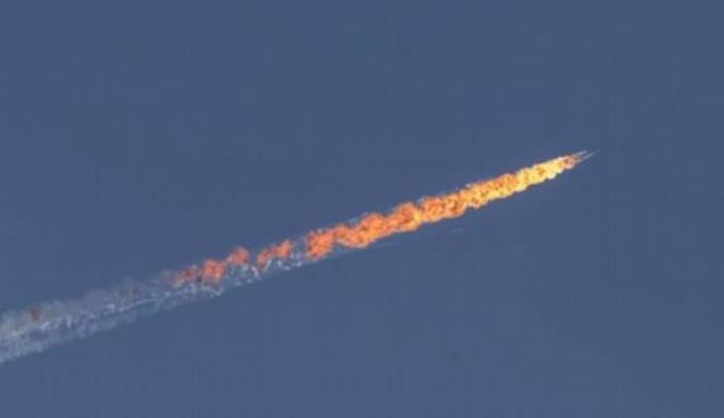 Máy bay chiến đấu ném bom Su-24 Nga bị Thổ Nhĩ Kỳ bắn hạ Máy bay chiến đấu ném bom Su-24 Nga bị Thổ Nhĩ Kỳ bắn hạ