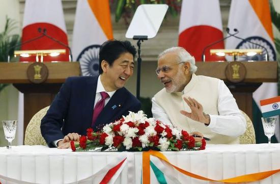 Từ ngày 12 - 13/12/2015, Thủ tướng Nhật Bản Shinzo Abe thăm Ấn Độ Từ ngày 12 - 13/12/2015, Thủ tướng Nhật Bản Shinzo Abe thăm Ấn Độ