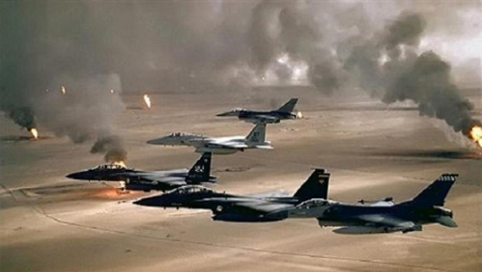 Máy bay chiến đấu của Liên minh các nước Ả rập đứng đầu là Saudi Arabia không kích phiến quân Houthi ở Yemen Máy bay chiến đấu của Liên minh các nước Ả rập đứng đầu là Saudi Arabia không kích phiến quân Houthi ở Yemen