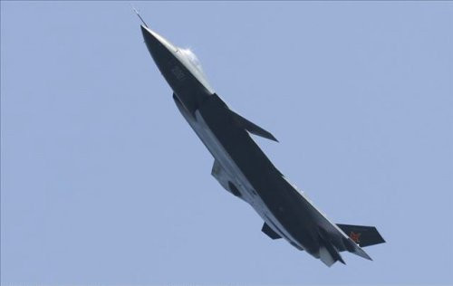 Máy bay chiến đấu tàng hình J-20 của Trung Quốc bay thử Máy bay chiến đấu tàng hình J-20 của Trung Quốc bay thử