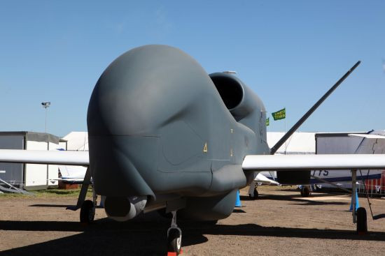 Máy bay không người lái tầm xa MQ-4C của Công ty Northrop Grumman - Mỹ.