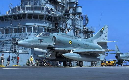 Máy bay chiến đấu A-4KU của Hải quân Brazil. Máy bay chiến đấu A-4KU của Hải quân Brazil.