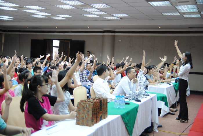 Theo anh Điệp, học tập là một quá trình truyền cảm hứng đến mỗi học sinh. Theo anh Điệp, học tập là một quá trình truyền cảm hứng đến mỗi học sinh.