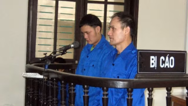 2 cha con trùm vận chuyển ma túy Già Nềnh Thông và Già Bá Dềnh, ( trú tại xã Na Ngoi (huyện Kỳ Sơn, Nghệ An)