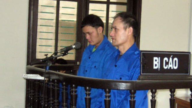 2 cha con trùm vận chuyển ma túy Già Nềnh Thông và Già Bá Dềnh, ( trú tại xã Na Ngoi (huyện Kỳ Sơn, Nghệ An) 2 cha con trùm vận chuyển ma túy Già Nềnh Thông và Già Bá Dềnh, ( trú tại xã Na Ngoi (huyện Kỳ Sơn, Nghệ An)