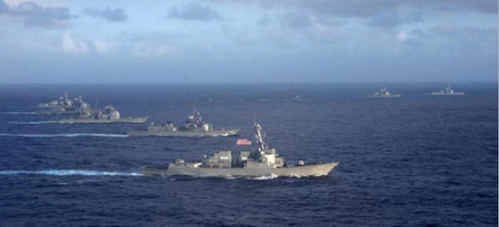 Ngày 27 tháng 3 năm 2015. hạm đội Mỹ-Nhật phô diễn vũ lực ở vùng biển Guam. bắn tên lửa liên tiếp răn đe Trung Quốc (nguồn mạng sina Trung Quốc) Ngày 27 tháng 3 năm 2015. hạm đội Mỹ-Nhật phô diễn vũ lực ở vùng biển Guam. bắn tên lửa liên tiếp răn đe Trung Quốc (nguồn mạng sina Trung Quốc)