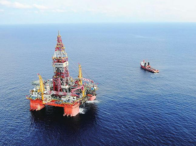 Giàn khoan nước sâu Hải Dương Thạch Du 981 Trung Quốc Giàn khoan nước sâu Hải Dương Thạch Du 981 Trung Quốc