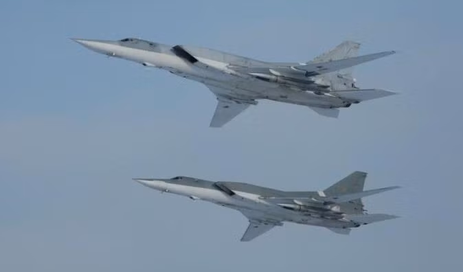 Máy bay ném bom chiến lược Tu-22M3 Nga Máy bay ném bom chiến lược Tu-22M3 Nga