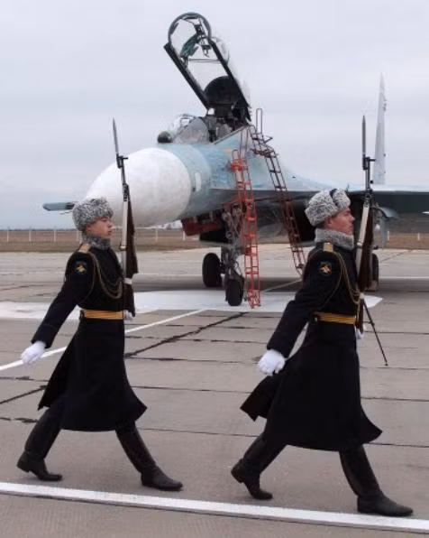Nga triển khai 10 máy bay chiến đấu Su-27SM và 4 máy bay chiến đấu Su-30M2 ở Crimea