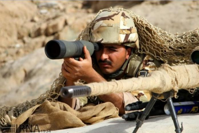 Quân đội Iran tổ chức diễn tập (nguồn mạng sina Trung Quốc)