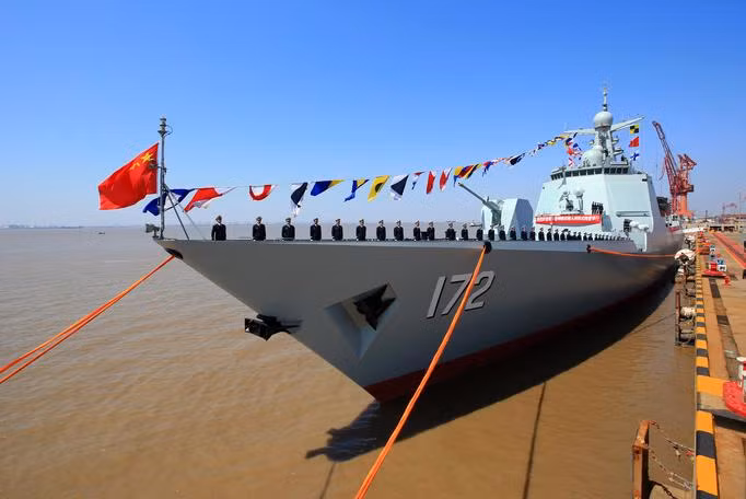 Tàu khu trục Côn Minh Type 052D, Hạm đội Nam Hải, Hải quân Trung Quốc, triển khai ở Biển Đông