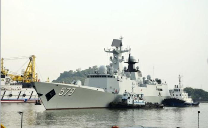 Tàu hộ vệ tên lửa Hàm Đan số hiệu 579 Type 054A chuẩn bị biên chế cho Hải quân Trung Quốc (nguồn mạng sina Trung Quốc)