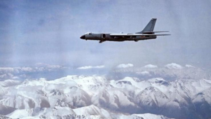 Máy bay ném bom H-6K Không quân Trung Quốc Máy bay ném bom H-6K Không quân Trung Quốc