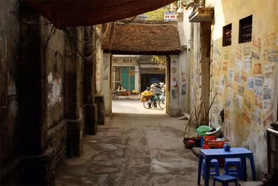 Cổng Hậu nhìn từ bên trong.