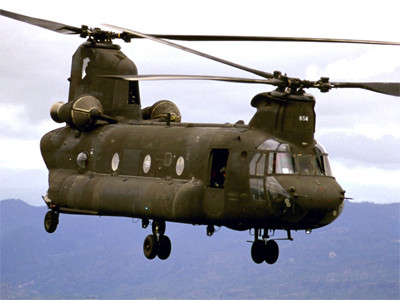 Trực thăng Chinook, phương tiện vận tải quan trọng của NATO tại Áp-ga-ni-xtan. Ảnh: Flick.com Trực thăng Chinook, phương tiện vận tải quan trọng của NATO tại Áp-ga-ni-xtan. Ảnh: Flick.com