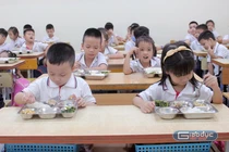 Đại biểu HĐND TP Hà Nội quan tâm đến chủ trương hỗ trợ bữa ăn bán trú cho học sinh