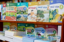 Lựa chọn một bộ SGK thống nhất tiến tới miễn phí thì sách của NXBGDVN là hợp lý