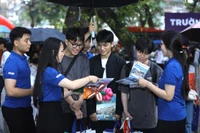 Sinh viên năm nhất có thể học song bằng không?