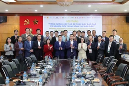 Đại học Quốc gia Hà Nội thành lập Liên minh bán dẫn