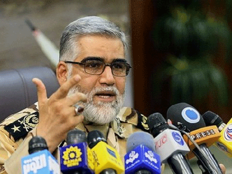 Tư lệnh Lục quân Iran Tướng Ahmad Reza Purdastan. Tư lệnh Lục quân Iran Tướng Ahmad Reza Purdastan.