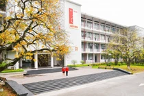 Đại học đầu tiên của Việt Nam sẽ kiểm định chất lượng theo tiêu chuẩn QAA của Vương Quốc Anh