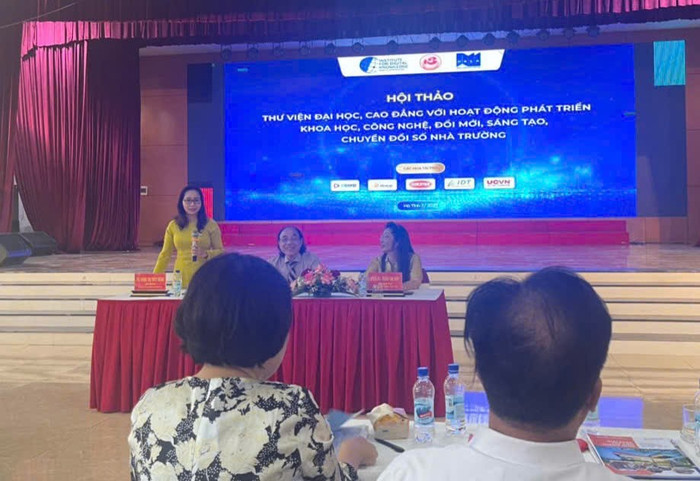 Tiến sĩ Đặng Thị Thúy Hằng - Hiệu trưởng Trường Cao đẳng Văn hóa, Thể thao và Du lịch Nguyễn Du. cdadaef998922ecc7783.jpg