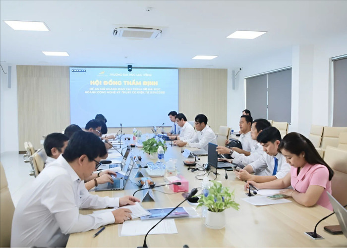 Trường Đại học Lạc Hồng thành lập hội đồng thẩm định đề án mở ngành Công nghệ Kỹ thuật Cơ điện tử. Ảnh: website nhà trường. snapedit-1747130062365-7543.jpg