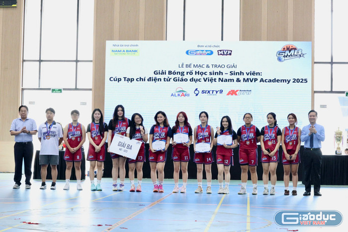 Giải Ba nội dung U23 nữ thuộc về đội Học viện Bóng rổ Dragon Hoops. gdvn-ck-13.jpg