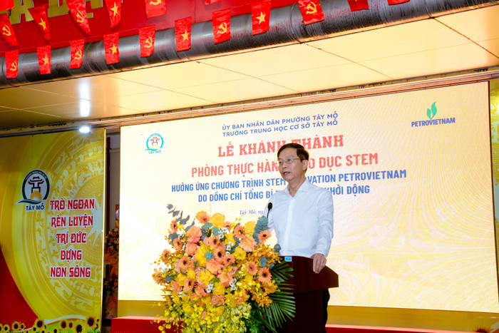 Ông Trần Quang Dũng, Phó Bí thư Thường trực Đảng ủy Tập đoàn Công nghiệp - Năng lượng Quốc gia Việt Nam. media-246.jpg