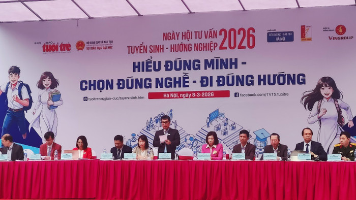 Phó Giáo sư, Tiến sĩ Vũ Duy Hải - Trưởng Ban tuyển sinh - hướng nghiệp, Đại học Bách khoa Hà Nội khẳng định vai trò của người học trước thời đại trí tuệ nhân tạo bùng nổ. Ảnh: Phạm Linh