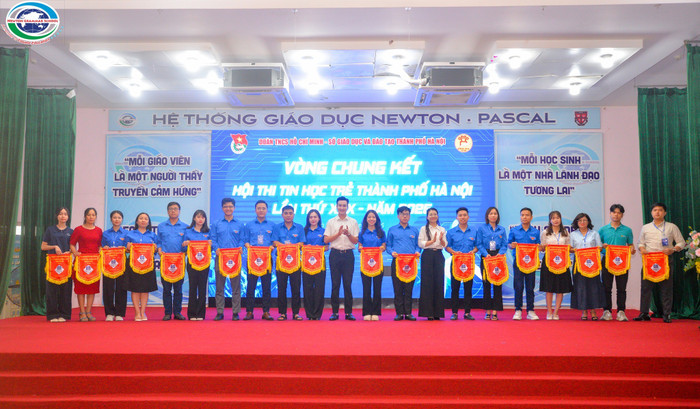 Vòng chung kết Hội thi Tin học trẻ thành phố Hà Nội năm 2025 được tổ chức tại Trường Tiểu học I-sắc Niu-tơn. 501047458-1031157569206943-2972815907719313441-n.jpg