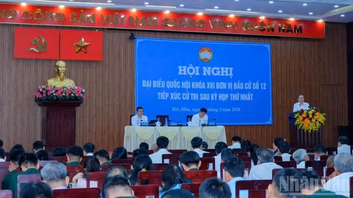 toan-canh-1827.jpg