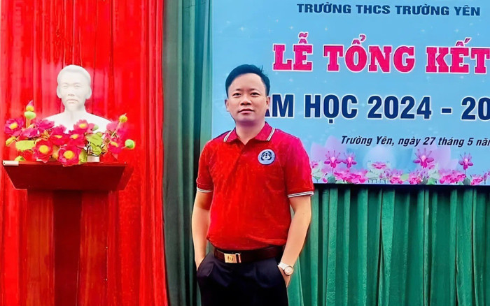 Thầy Trịnh Văn Diện, Tổ trưởng tổ Khoa học xã hội, giáo viên môn Ngữ văn, Trường Trung học cơ sở Trường Yên (Ninh Bình). Ảnh: NVCC snapedit-1751357793558-2795.jpg