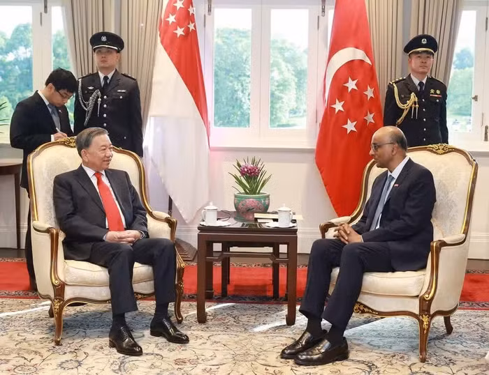 vietnam-singapore.jpg