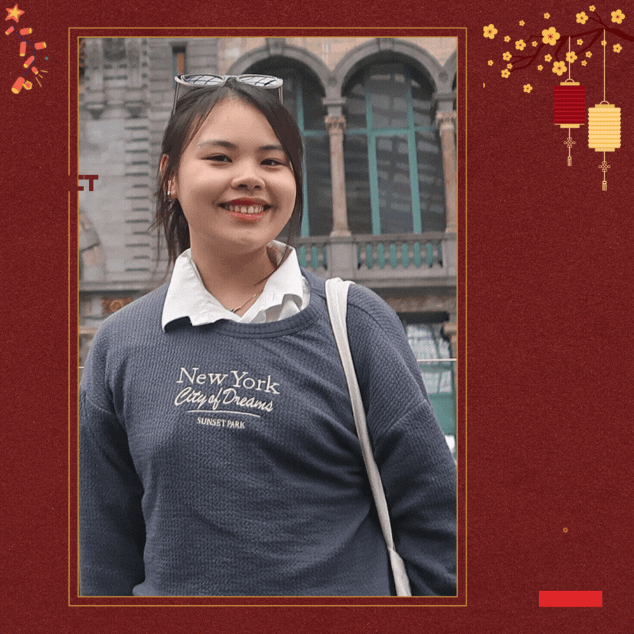 Năm nay, Diệu Linh vừa đón Tết, vừa hoàn thành bài thuyết trình, bài luận. Ảnh: NVCC