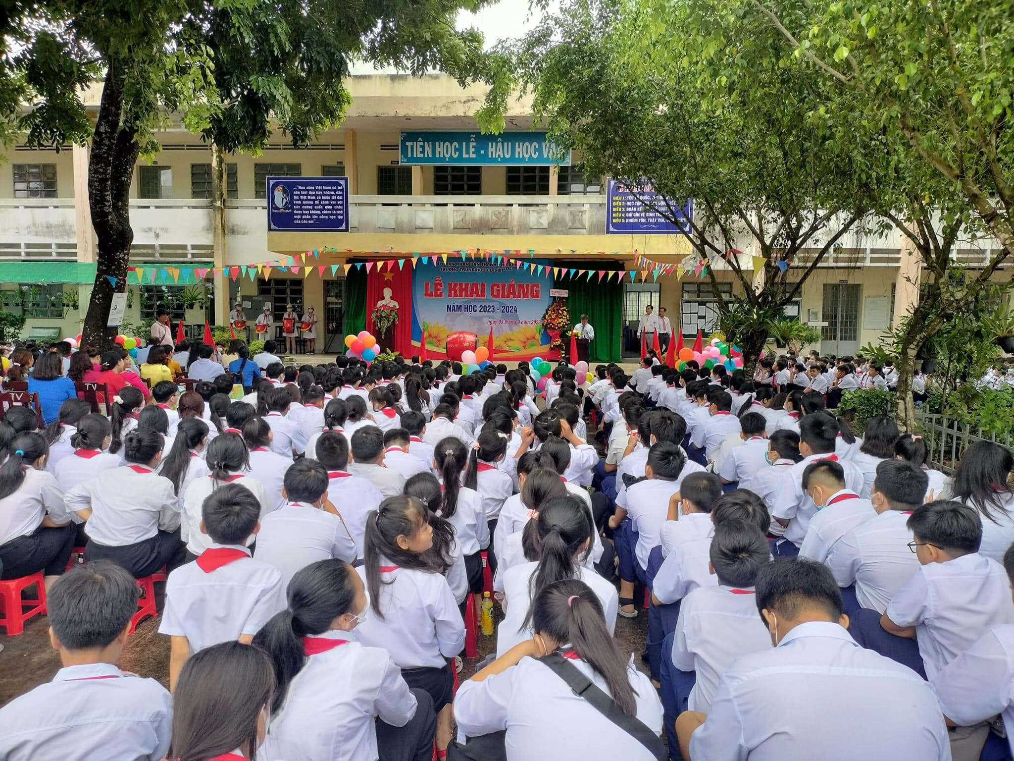 Dự thảo cho phép tăng quy mô giúp giảm thiểu áp lực về “thiếu trường, thiếu lớp”