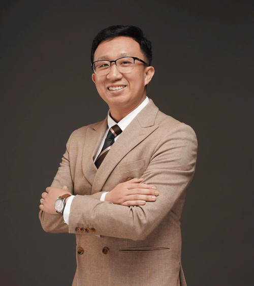 Thầy Nguyễn Tuấn Anh - Hiệu trưởng Trường Mầm non Dongsim (Bắc Ninh). Ảnh: NVCC. z6547445464944_fc3b7f5218a05dfee4da8c62ccf4b1dd.jpg